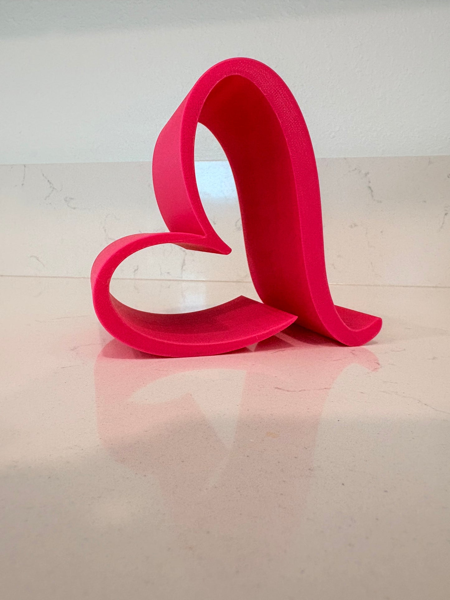Heart phone stand