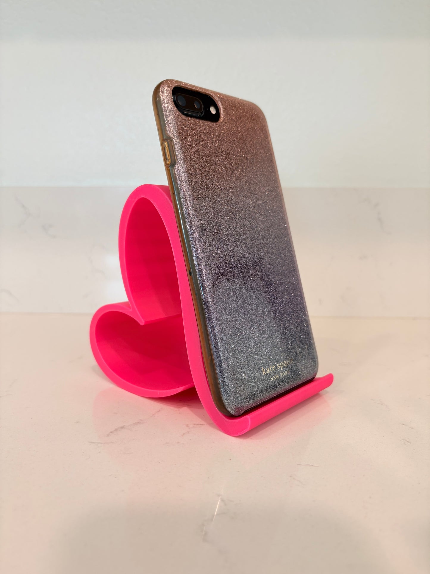Heart phone stand